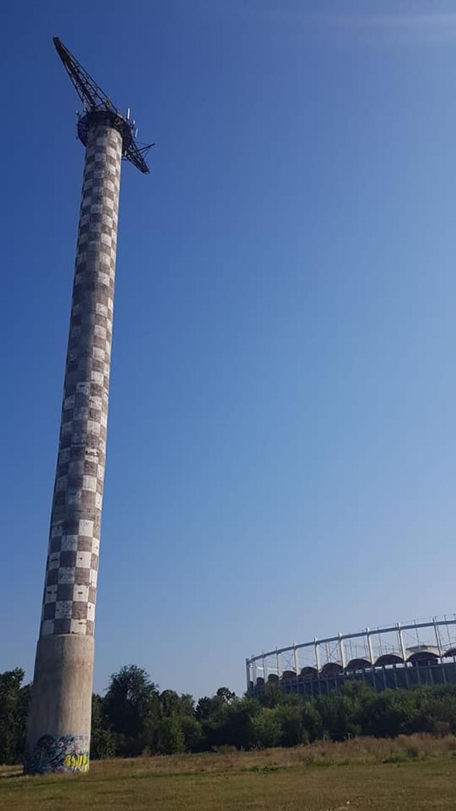 Buclucașul turn care blochează construcția noii Săli Polivalente Cât vă mai bateți joc!? » INCREDIBIL: Noua Polivalentă a Bucureștiului e blocată de birocrație! De 3 ani și jumătate se așteaptă o semnătură