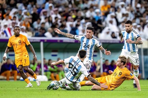 Enzo Fernandez (jucătorul argentinian cu numărul 24)/ foto Imago Images