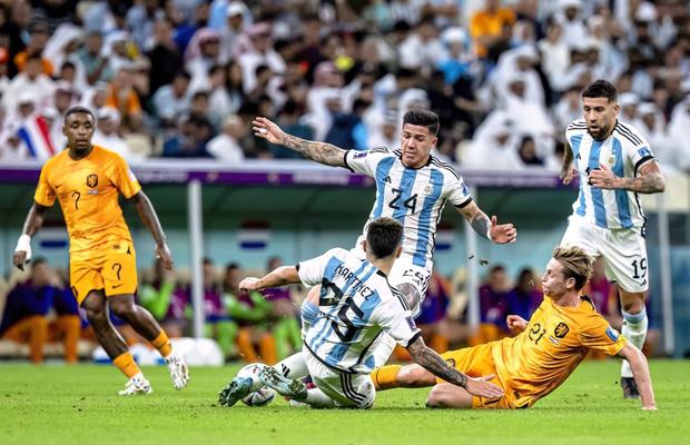 „A semnat cu precontract cu Liverpool” » Jucătorul de la Mondial cu o clauză de 120 de milioane de euro, aproape de Premier League