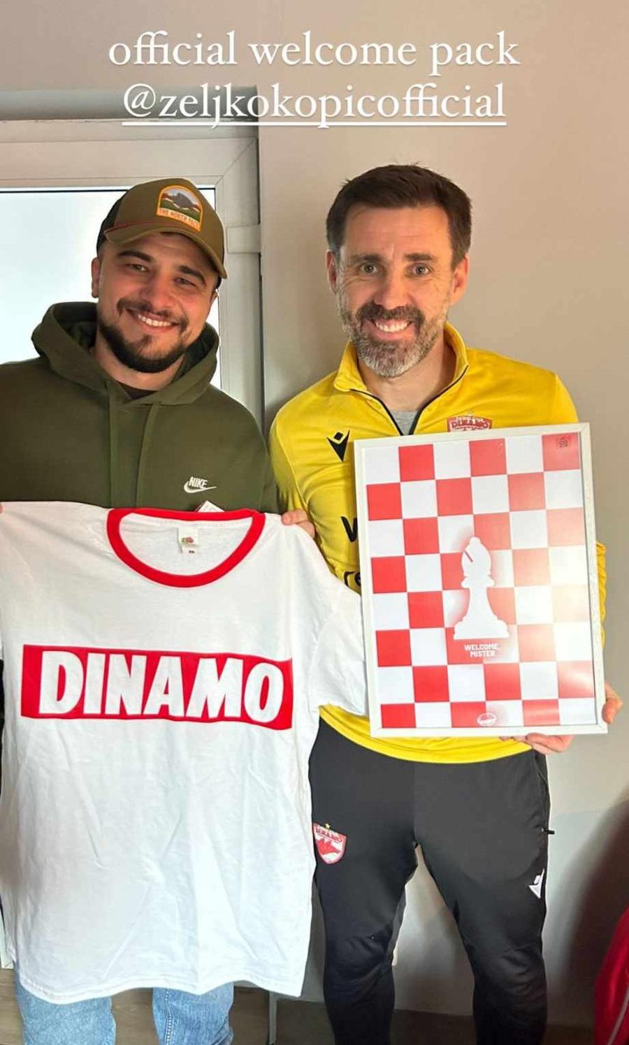Alex Biga, de la „Tribuna Dinamo”, și Zeljko Kopic, antrenorul „câinilor” Cadou pentru „Nebunul” Kopic » Cum a fost întâmpinat antrenorul de către suporterii lui Dinamo și reacția avută: „Este în ADN-ul clubului!”
