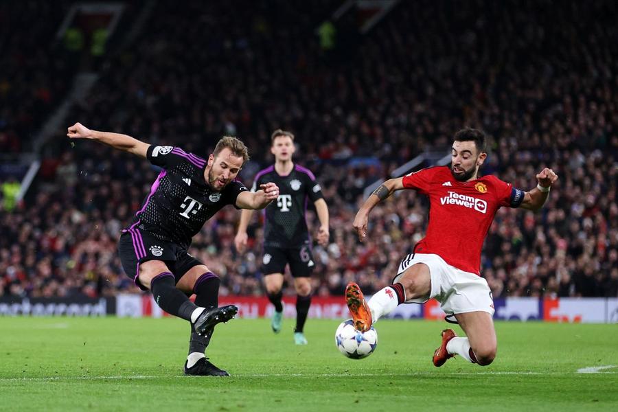 Dezastru total la Manchester. A 4-a înfrângere în Ligă, afară din Europa! Managerul Ten Hag poate fi demis în orice clipă