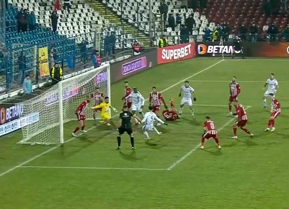 „N-am mai văzut așa ceva!” » Ratarea campionatului? Dorinel Munteanu, exasperat de tripla ocazie din prelungiri!