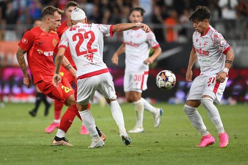 FCSB și Dinamo, liderul și ultima clasată din Superligă