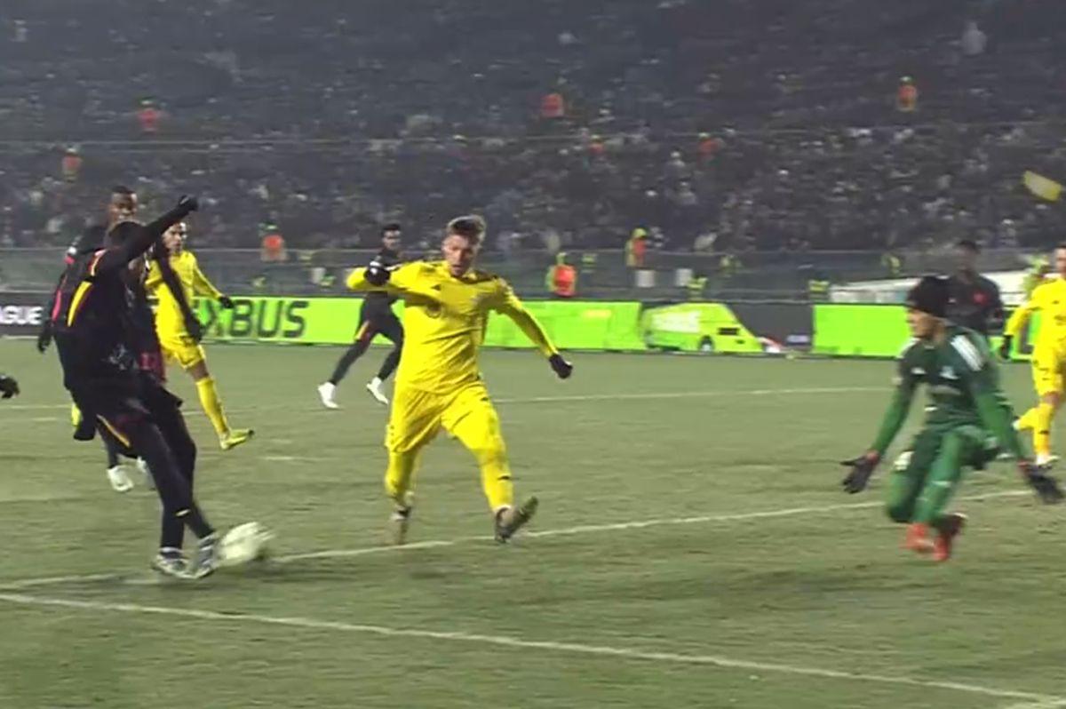 Condiții ASPRE! Imagini inedite din meciul lui Chelsea: le-a atras atenția tuturor