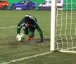 Portarul gazdelor, cu căciulă în Astana - Chelsea