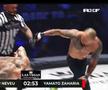 Yamato Zaharia - Ovidiu Neveu, cea mai așteptată luptă RXF, s-a terminat într-un cor de fluierături » „Ploaie” de sticle aruncate din tribune! Ce a declanșat haosul
