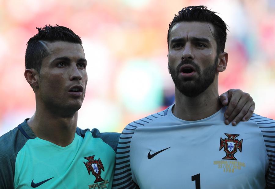 Cristiano Ronaldo și Rui Patricio, Euro 2016 / foto: Imago Images Fostul campion european cu Portugalia și-a anunțat retragerea » Mesajul transmis de Cristiano Ronaldo