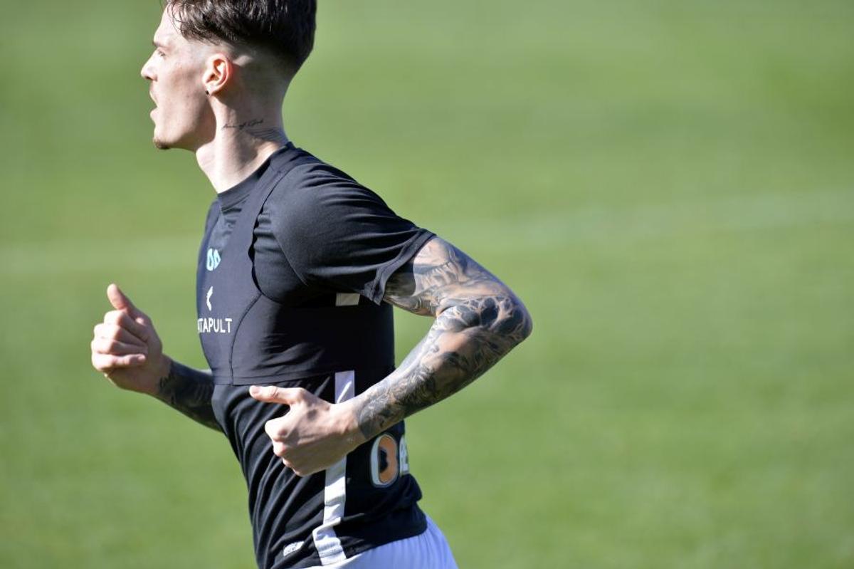 FCSB // VIDEO+FOTO 5 informații din cantonamentul roș-albaștrilor: Mihai Pintilii și-a intrat în noul rol + cum a fost primit Darius Olaru de colegi