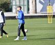 FCSB // VIDEO+FOTO 5 informații din cantonamentul roș-albaștrilor: Mihai Pintilii și-a intrat în noul rol + cum a fost primit Darius Olaru de colegi