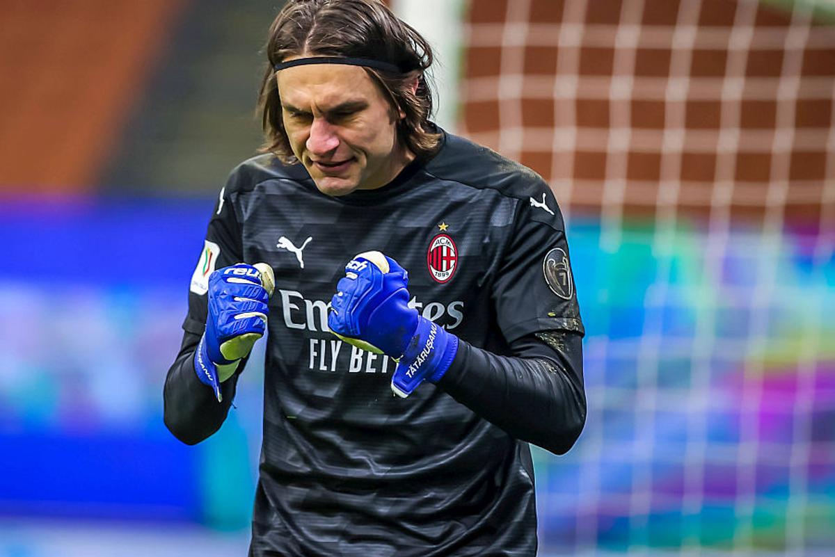 Șansă pentru Tătărușanu la AC Milan! Va fi titular după gafa făcută de Donnarumma