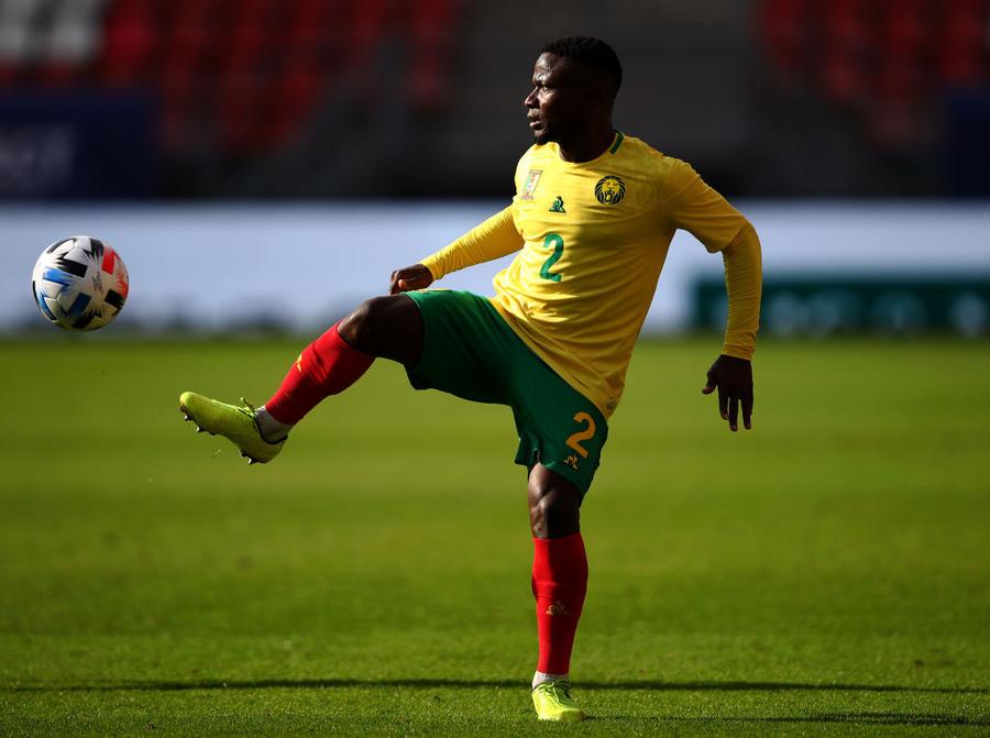 Un fost dinamovist, strălucitor la Cupa Africii. A reușit două pase de gol în victoria echipei sale: „Cel mai bun fundaș dreapta de la acest turneu”