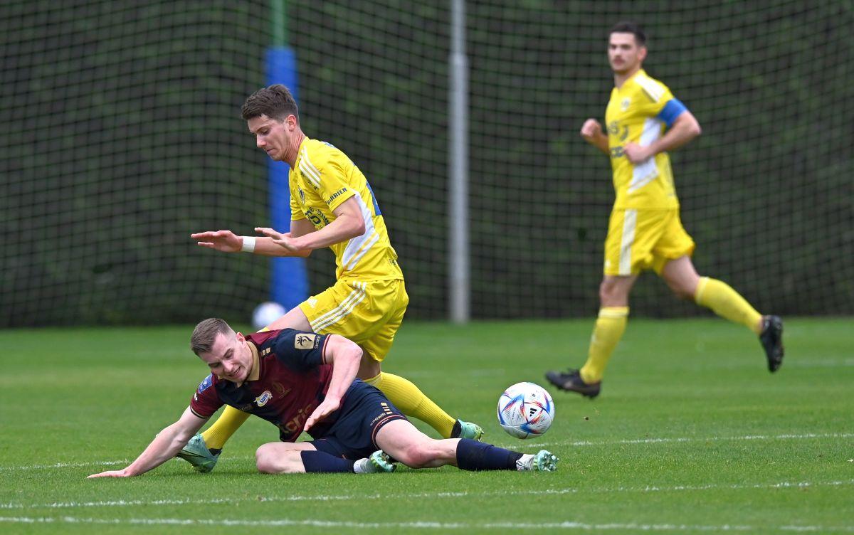 Petrolul a încheiat cantonamentul cu o înfrângere » Toate detaliile de la amical + Emoții cu Budescu în prima repriză