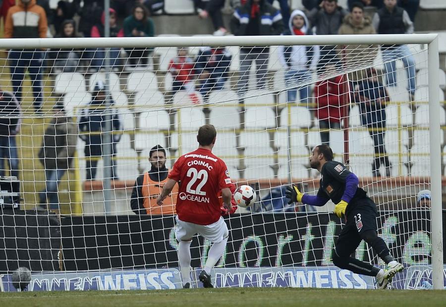 Autogolul lui Cioinac din partida respectivă / foto: Arhivă GSP Unde a ajuns să joace Ionuț Cioinac, fotbalistul care a „îngropat-o” pe Dinamo încă de la debut: „A impresionat în tur”