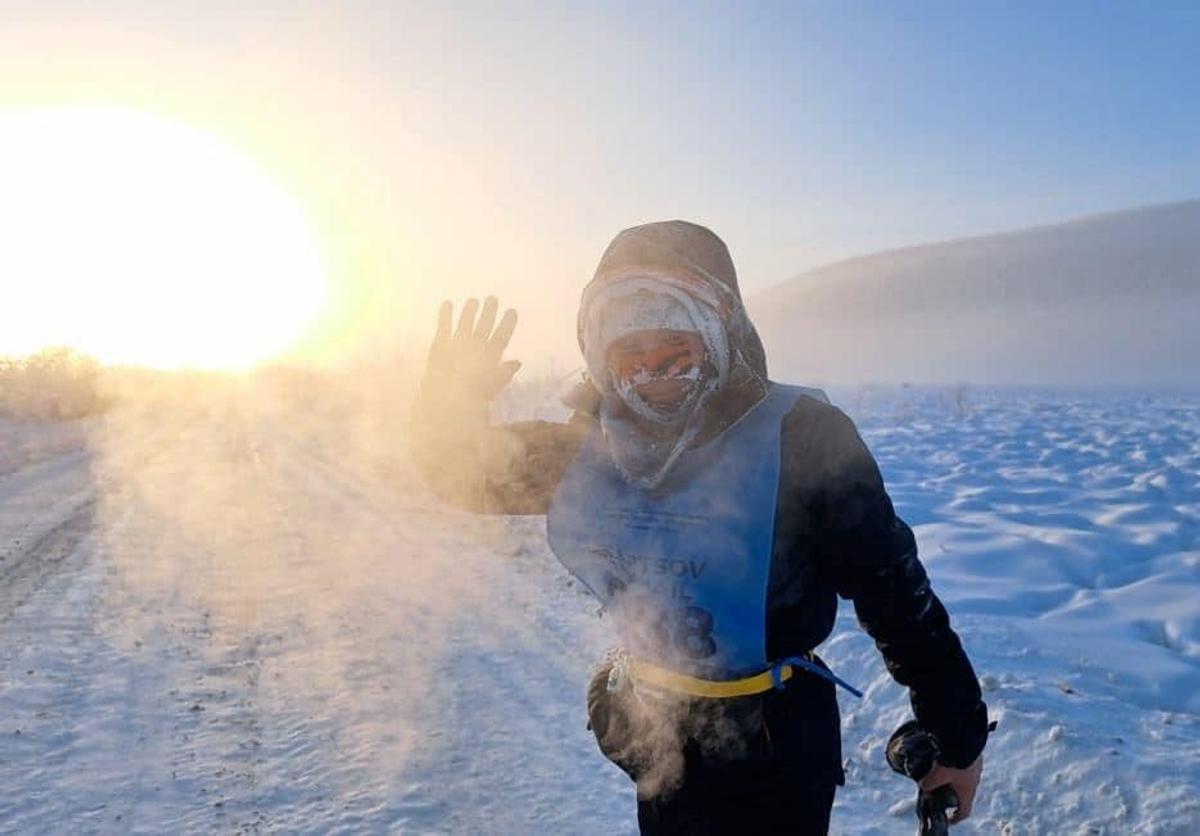 Imagini incredibile de la maratonul din Siberia, desfășurat la -52 de grade! „Tălpile termice m-au salvat”