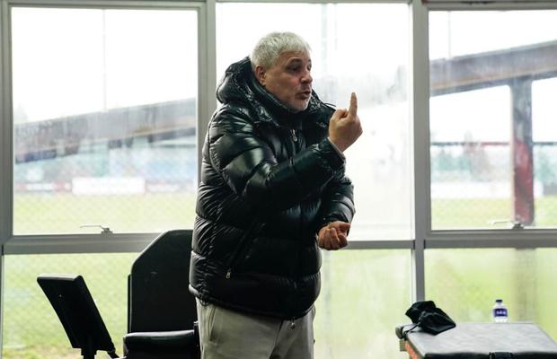 Marius Șumudică a slăbit mult în spital! Ziariștii turci se întreabă: „Unde i s-a dus burta?”