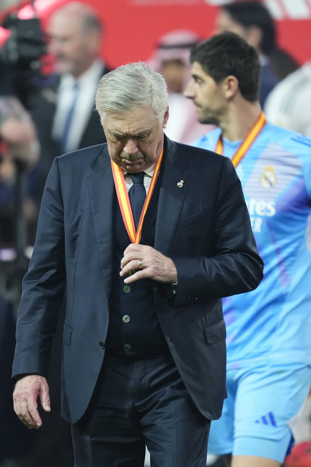 Cele mai tari imagini după Real Madrid - Barcelona » Raphinha l-a făcut să râdă pe Florentino Perez