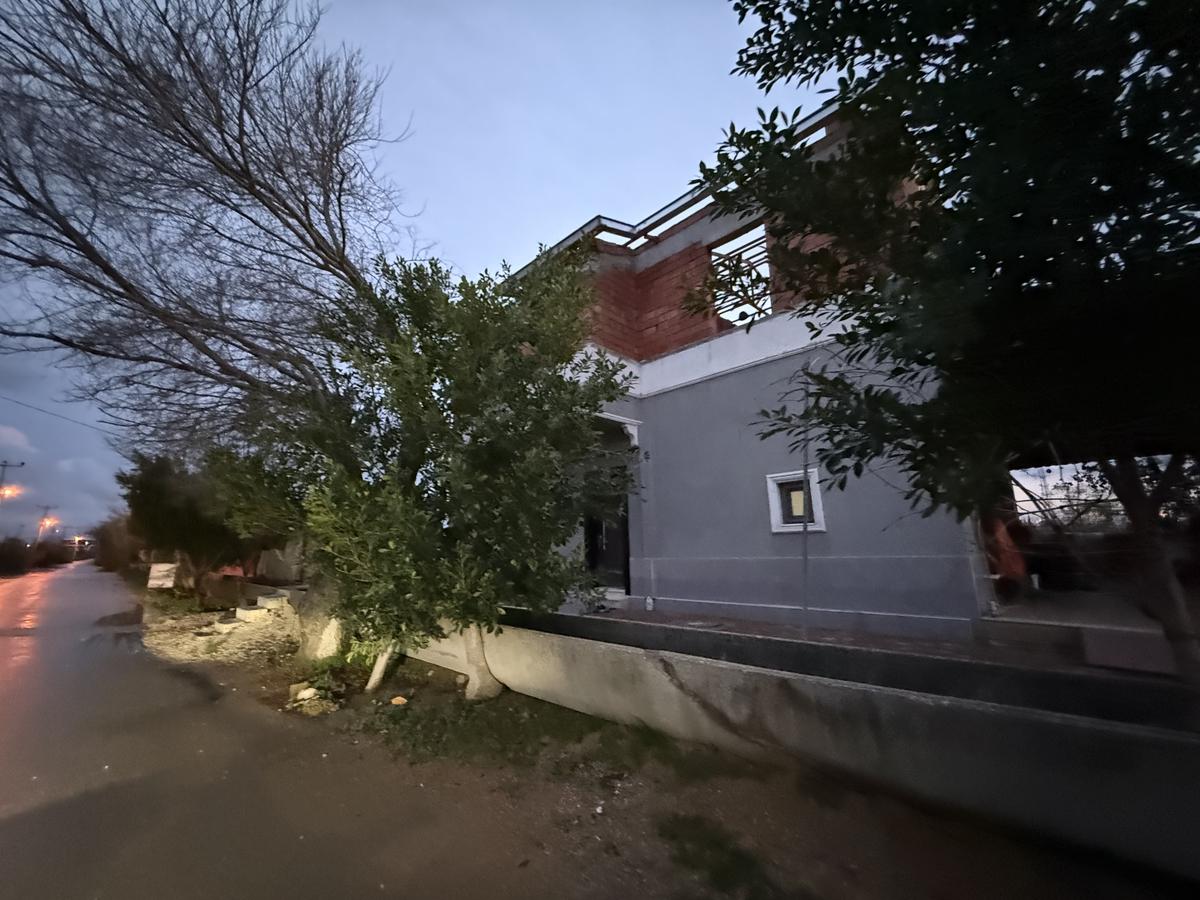 Printre gunoaie și sere abandonate » Cum arată locul unde s-a jucat ultimul amical al lui Dinamo din Turcia