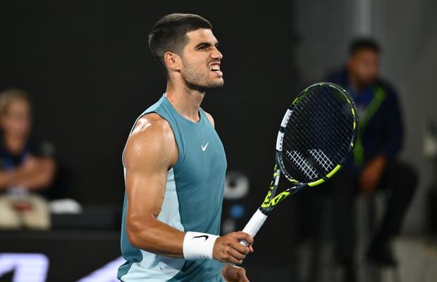 O accidentare i-a ușurat drumul lui Alcaraz spre sferturile de finală ale Australian Open