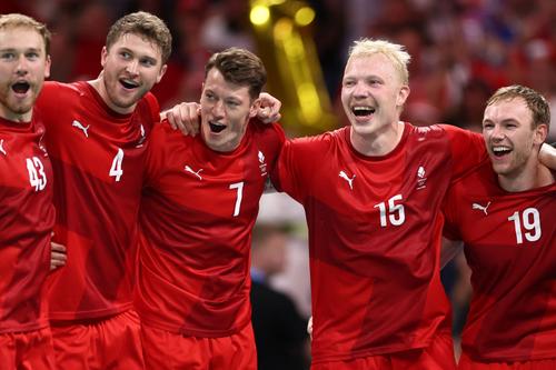 Campionatul Mondial de handbal masculin debutează marți, 14 ianuarie, cu o mare favorită pe hârtie. Danemarca a câștigat ultimele 3 ediții și va fi greu de oprit. Franța și Suedia completează podiumul în viziunea bookmakerilor.