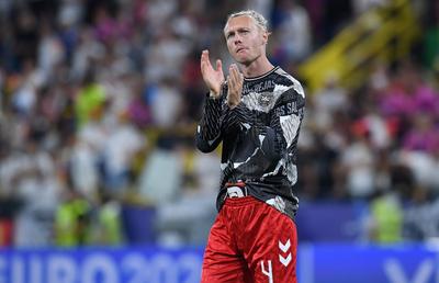 S-a retras cel care i-a salvat viața lui Christian Eriksen » A fost coleg în Italia cu Dorin Goian și Bogdan Lobonț