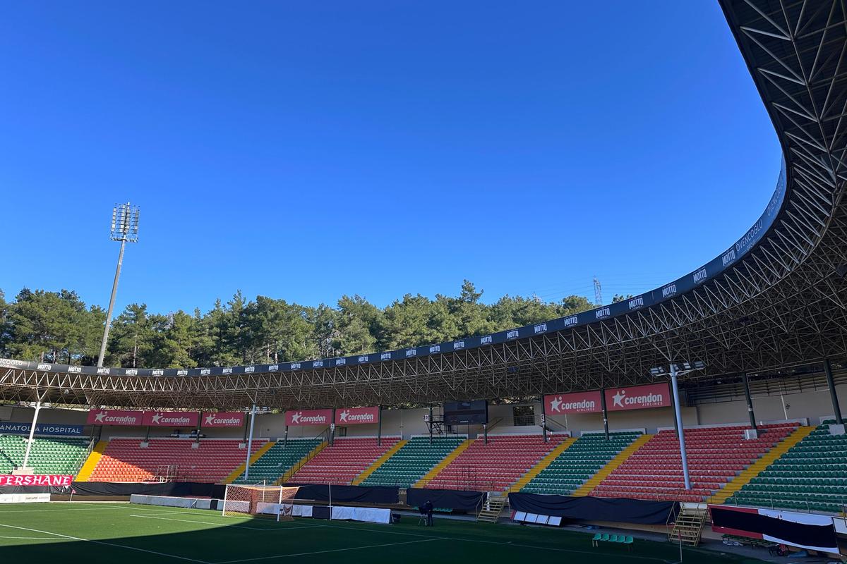 Ianis, fotbal printre soldați » 5 detalii remarcate de GSP la primul meci oficial al lui Hagi în 2026