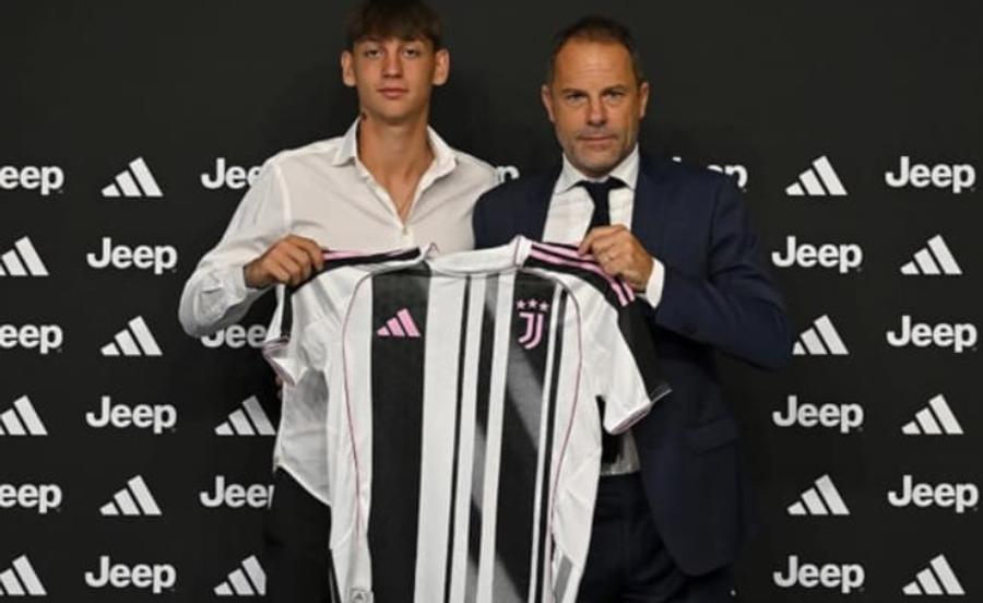 Fabio Bădărăua semnat pe 10 iulie 2025 primul contract profesionist cu Juventus Calcă pe urmele lui Radu Drăgușin?! » Internaționalul român U18 a fost împrumutat la Sampdoria până în vară