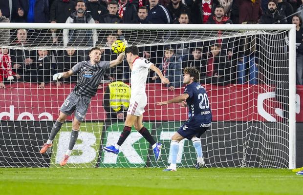 Ionuț Radu, fără gol primit, dar note mici în ziarele madrilene » Explicația unui paradox