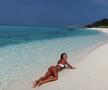 La 47 de ani, mama juniorului din Superligă a rămas în costum de baie și s-a tolănit pe șezlongul acoperit de zăpadă: „Ce zice băiatul tău?”