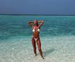 La 47 de ani, mama juniorului din Superligă a rămas în costum de baie și s-a tolănit pe șezlongul acoperit de zăpadă: „Ce zice băiatul tău?”