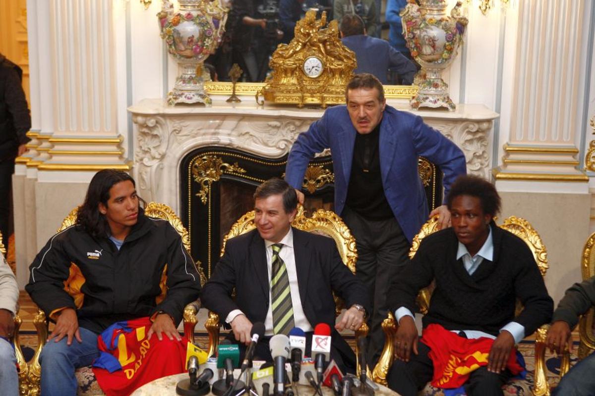 POLI IAȘI - CRAIOVA // Mircea Rednic despre noul transfer: „Habibou e în tribune. Semnează mâine!”