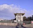 VIDEO+FOTO Imagini de pe șantierul căii ferate care leagă Otopeniul de Gara de Nord » Trenul trece peste parcarea unui hotel, două case și e la 20 de metri de patinoarul lui Țiriac!