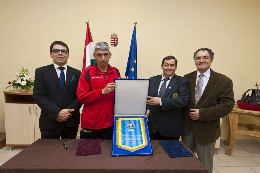 Îi amenință pe jurnaliști cu procese: „Nu ne mai spuneți Fotbal Club Miercurea-Ciuc! Noi suntem FK Csikszereda!”