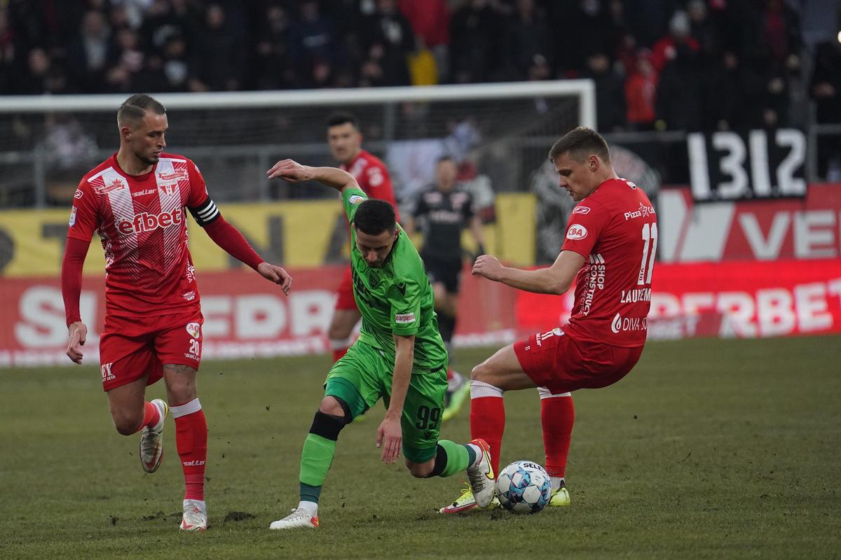 Semne de viață la Dinamo » Un dinamovist a fost cel mai bun de pe teren cu UTA + Doi „câini” au dezamăgit