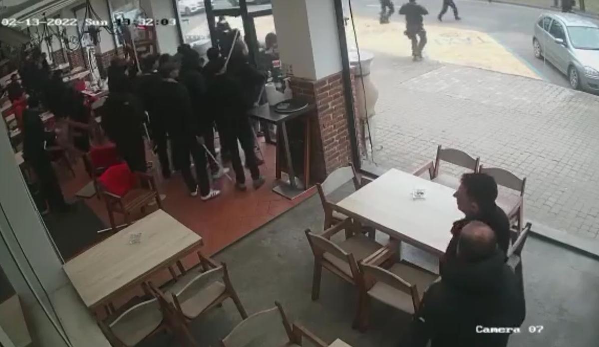 Fanii lui Dinamo, bătaie cu fanii celor de la UTA în Arad