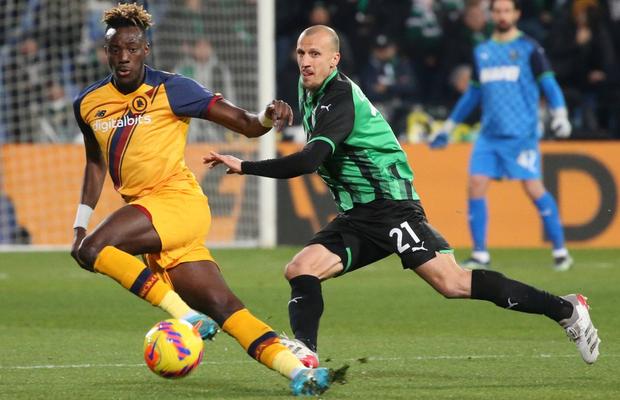 Ce au făcut stranierii » Valentin Mihăilă, rezervă în Atalanta - Juventus. Chiricheș, eroare decisivă cu AS Roma