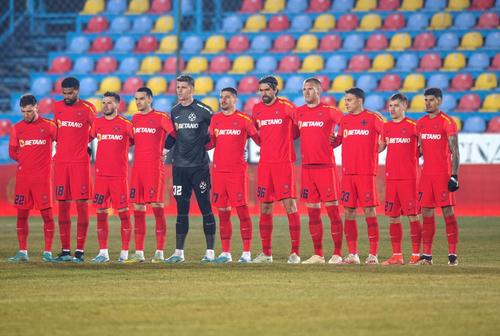 Coman, Olaru și Radunovic, primii 3 din dreapta spre stânga/ FOTO: Raed Krishan (GSP)