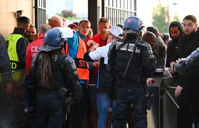 UEFA e vinovată! Raportul despre incidentele de la finala UCL 2022 a fost „scăpat” pe internet: „Fanii lui Liverpool au evitat o catastrofă”