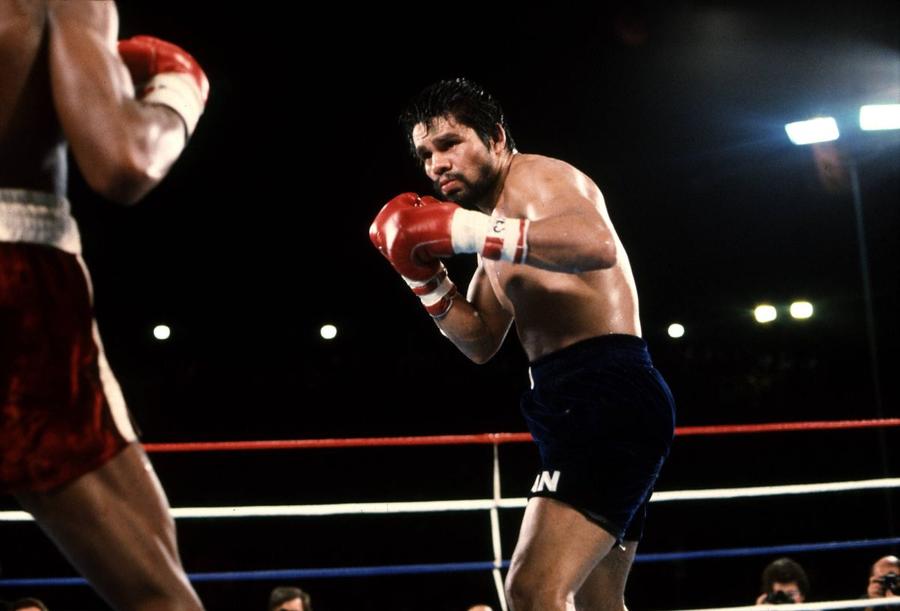 Roberto Duran. Foto: Imago Au crezut că glumește » Mike Tyson i-a lăsat mască! Cine e boxerul surpriză pe care l-a avut idol: „Necioplit și rău, exact ca mine”