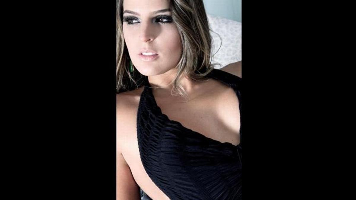 CSM București a transferat o jucătoare care a ținut coperta Playboy » Cum i se pare Capitala