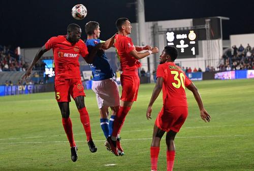 Dawa și Ngezana , cuplu ideal pentru FCSB // FOTO: Imago