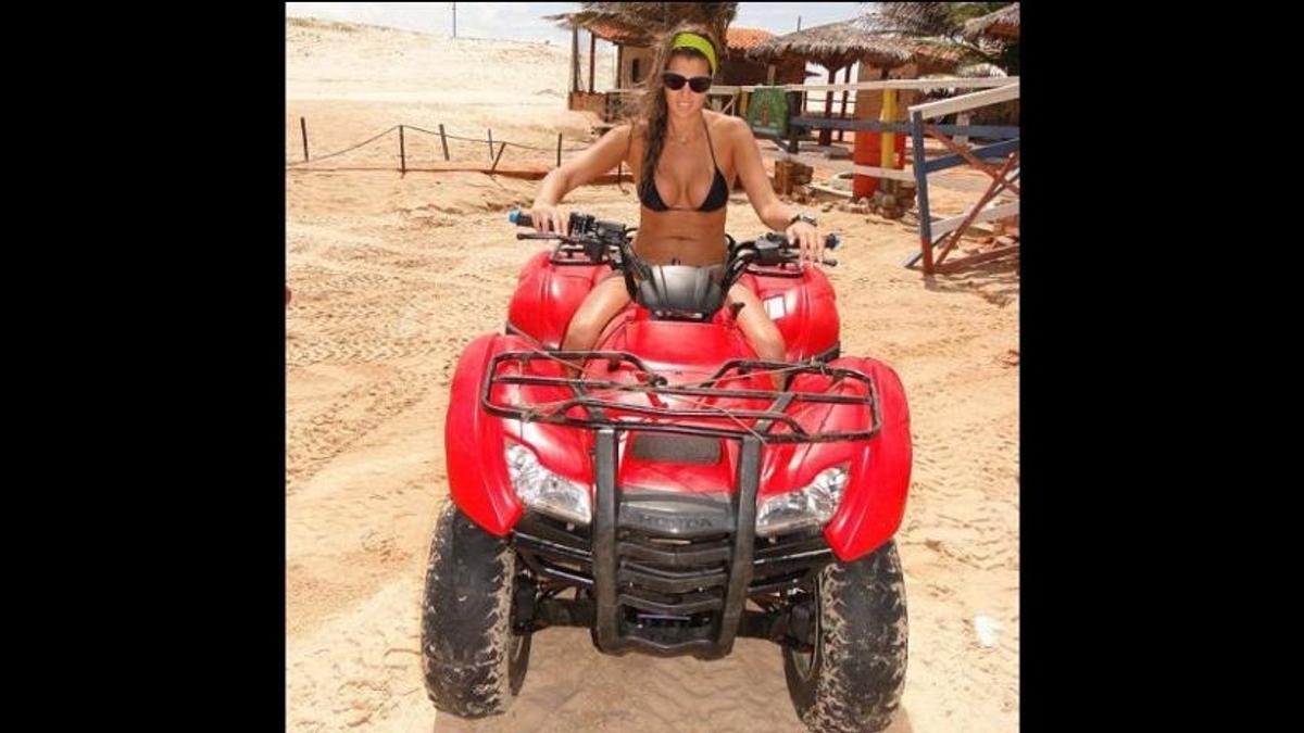 CSM București a transferat o jucătoare care a ținut coperta Playboy » Cum i se pare Capitala