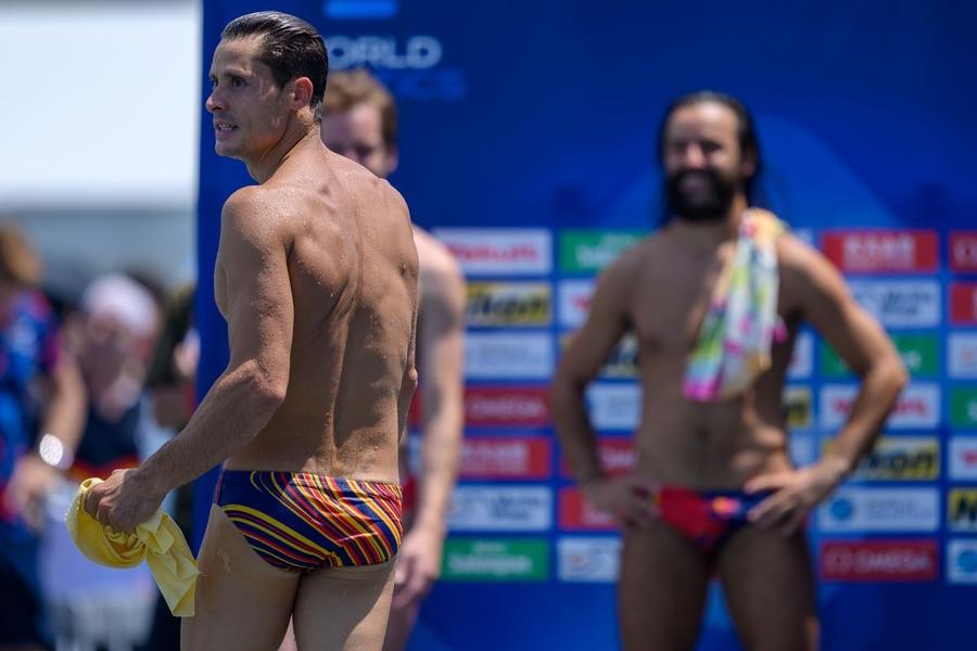 Constantin Popovici după o săritură Foto: Raed Krishan Cătălin Preda este pe 3, iar Constantin Popovici pe 9, după primele două evoluții de la Campionatele Mondiale de la Doha la sărituri în apă de la mare înălțime