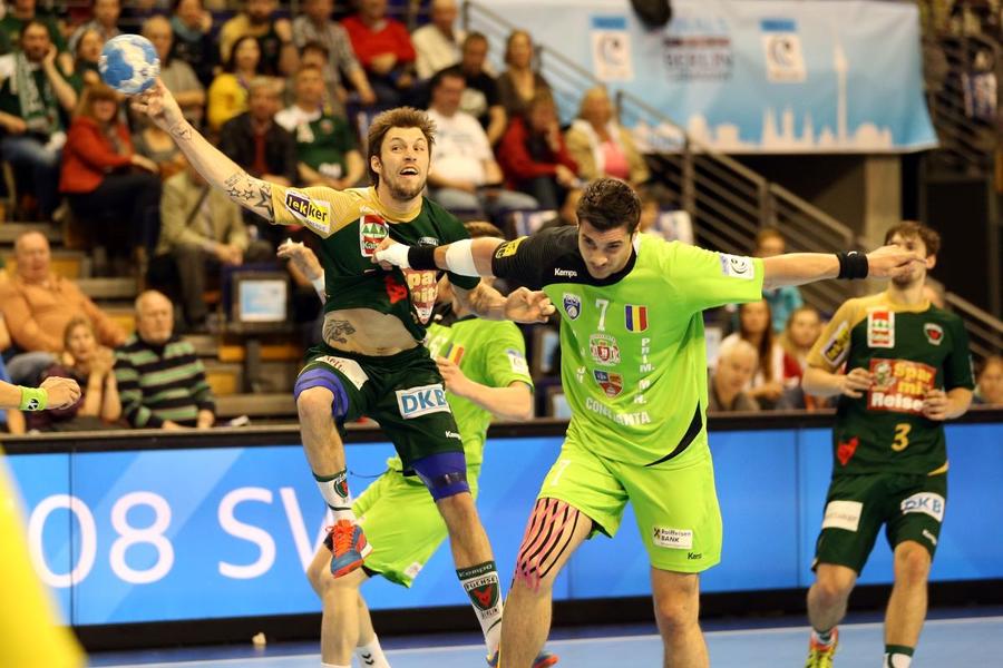 Fază din meciul HCM Constanța - Fuchse Berlin din 2014, din finala mică a Cupei EHF Foto: EHF CSM Constanța dă piept cu deținătoarea trofeului în EHF European League » Se așteaptă o seară de gală pe Litoral