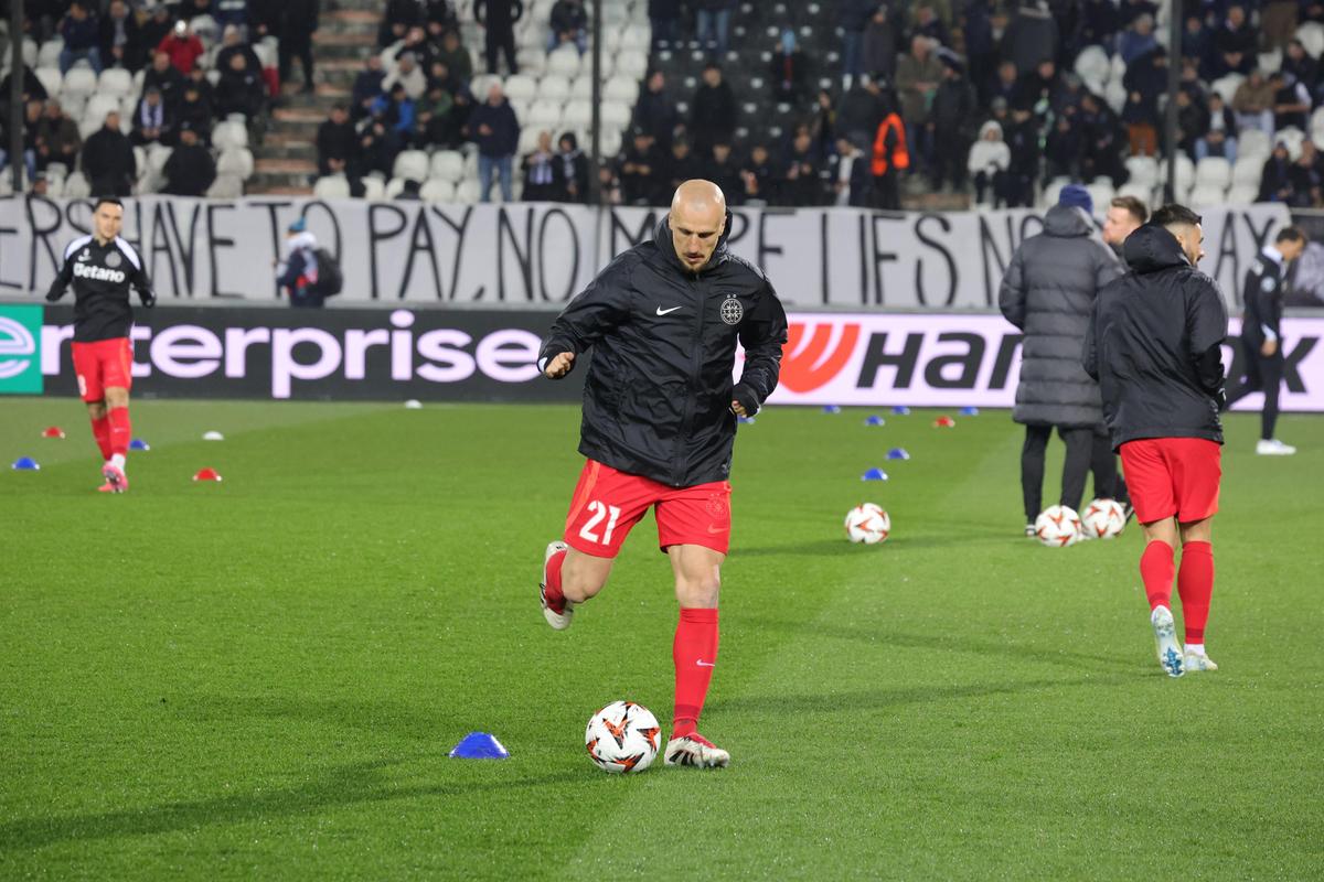PAOK - FCSB » Imagini de la încălzire