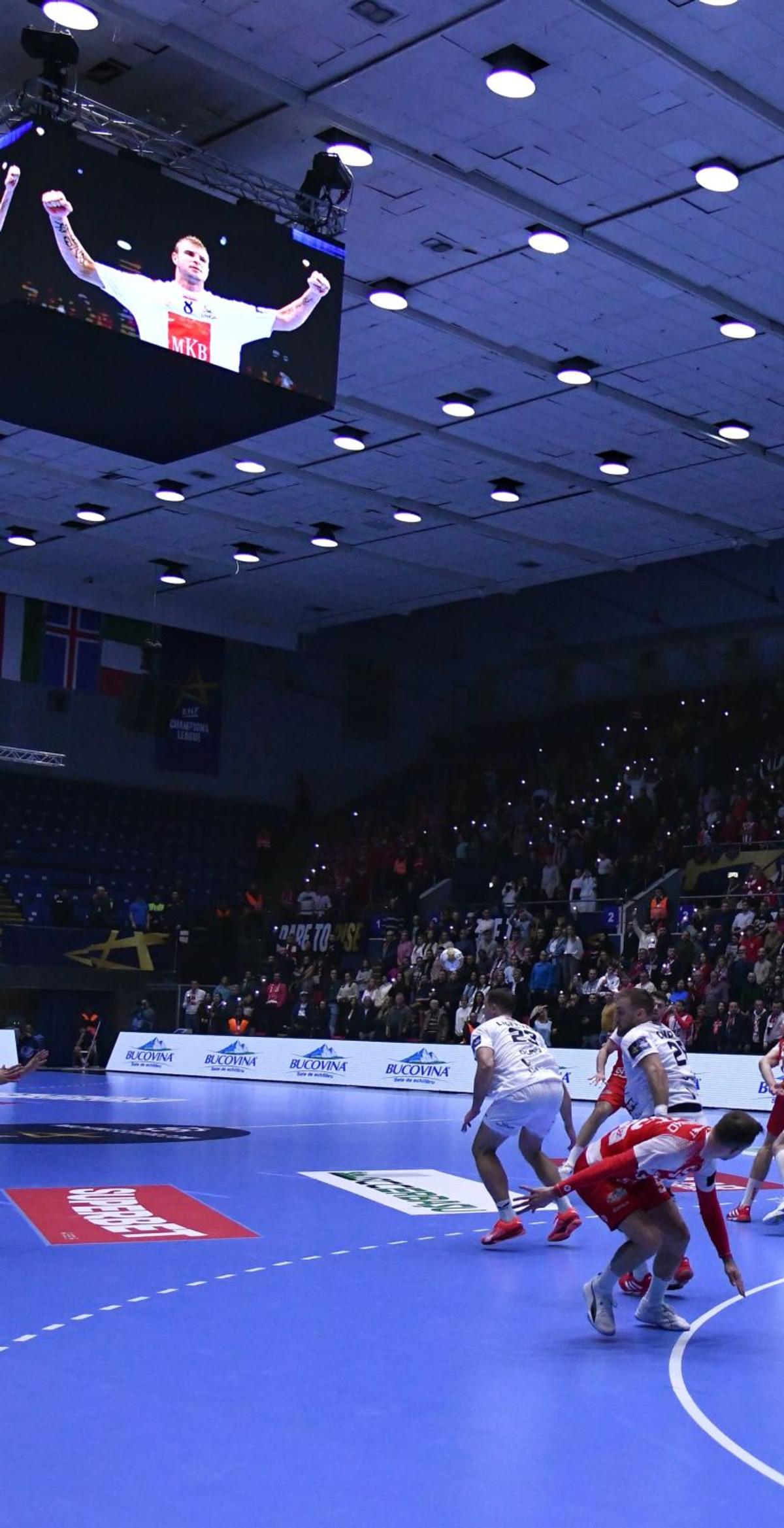 Dinamo, învinsă de Veszprem și la returul din Liga Campionilor » Moment emoționant în minutul 8 al meciului din Polivalentă