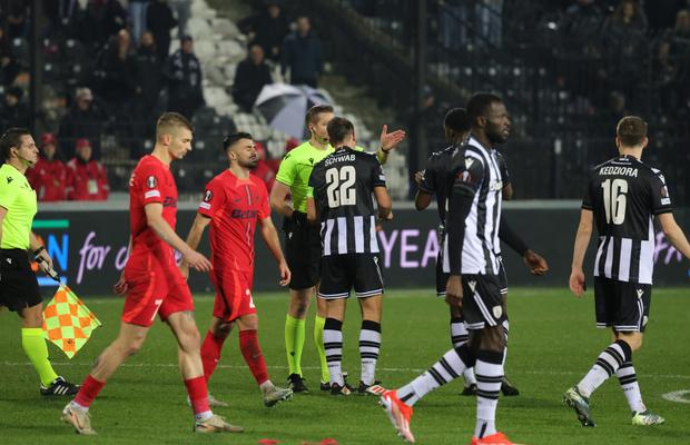 A treia oară e cu noroc pentru FCSB? Precedentele două „duble” europene îi dau emoții campioanei