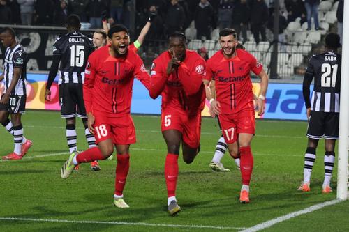 FCSB a întors de la 0-1 la pauză și au învins-o pe PAOK cu 2-1 la Salonic / Foto: GSP.ro