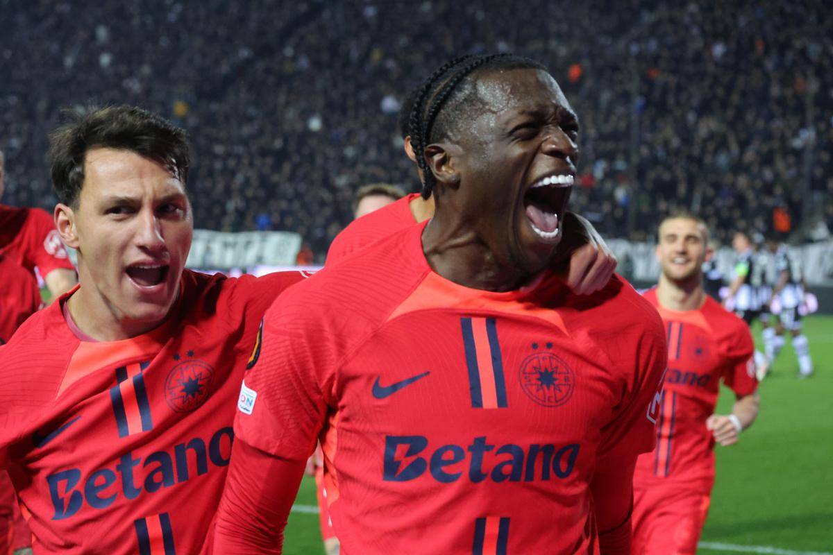 FCSB, remontada și victorie ISTORICĂ pe „Toumba” » În zece, PAOK-ul lui Răzvan Lucescu nu a avut replică contra roș-albaștrilor