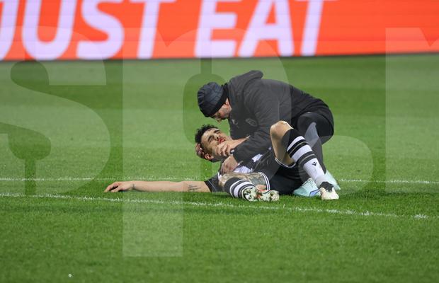 Accidentare HORROR în PAOK - FCSB » Jucătorul nu a mai putut continua partida