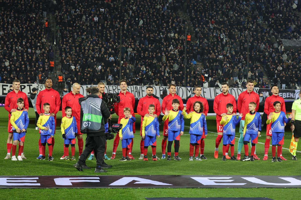 FCSB, remontada și victorie ISTORICĂ pe „Toumba” » În zece, PAOK-ul lui Răzvan Lucescu nu a avut replică contra roș-albaștrilor